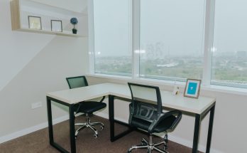 kelebihan kerja di kantor