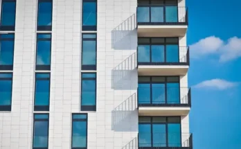 Perbedaan CV & PT Perorangan: Pilih Badan Usaha yang Tepat