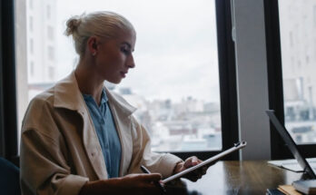 Perusahaan Jasa: Pengertian, Karakteristik, dan Manfaatnya