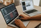 Freelance vs PT: Model Bisnis Mana yang Lebih Baik untuk Konsultan IT?