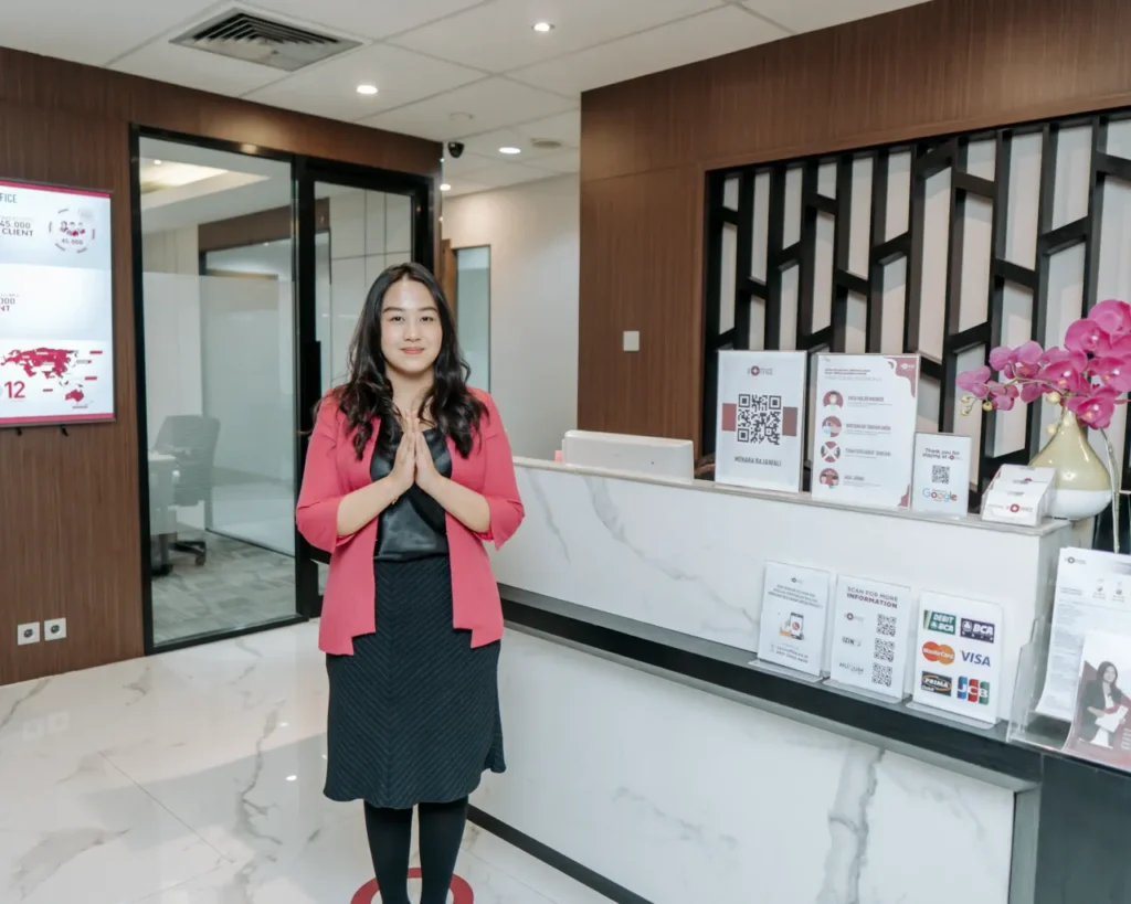 Lobby dan Resepsionis vOffice Menara Rajawali