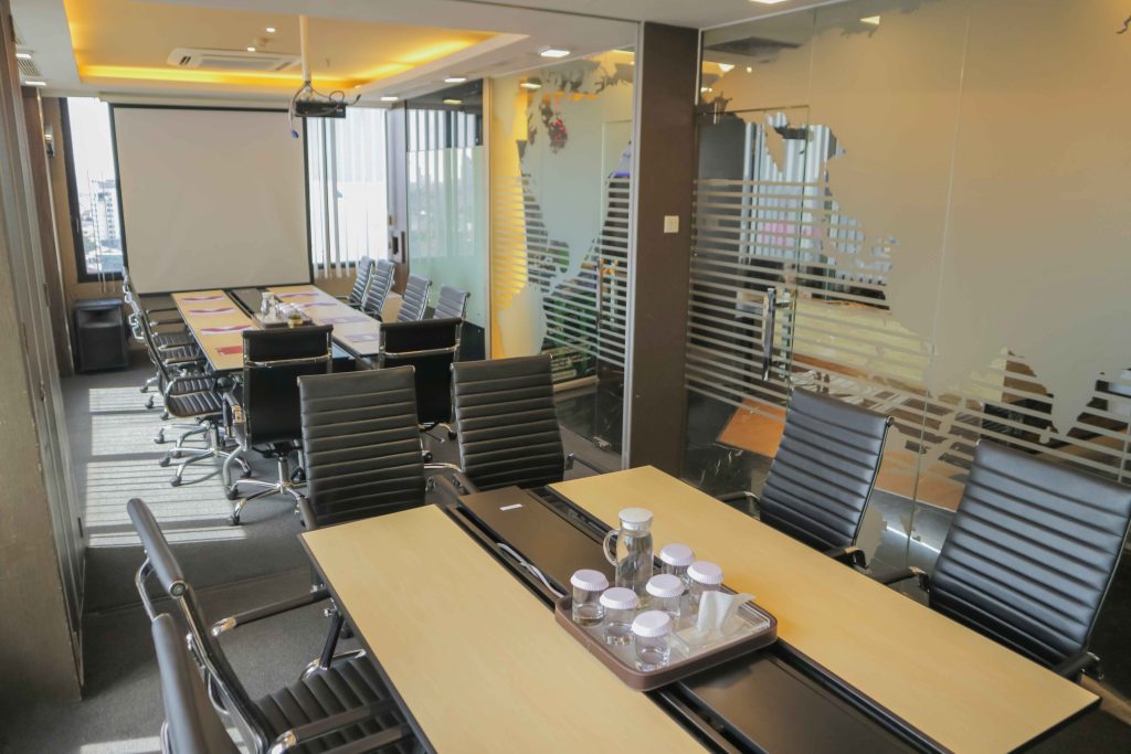 Meeting Room vOffice JAPFA Tower II