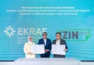 Menteri Ekraf Teuku Riefky dan Founder IZIN.co.id Erwin Soerjadi (dok. IZIN.co.id)