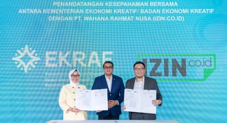 Menteri Ekraf Teuku Riefky dan Founder IZIN.co.id Erwin Soerjadi (dok. IZIN.co.id)