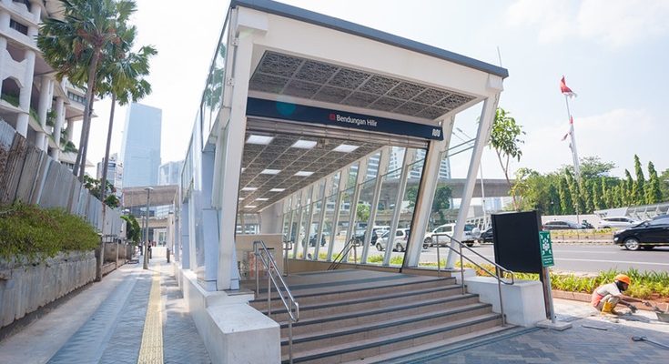 Bendungan hilir MRT Station