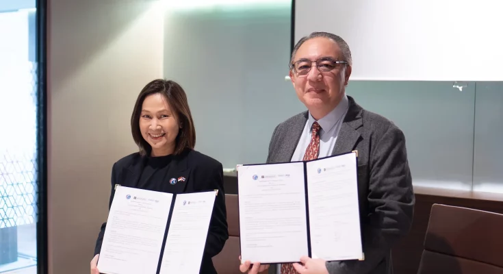 Pathama Sirikul, President of the ThaiCham Indonesia, and Adam Goh, Deputy CEO Unionspace & InvestinAsia, dalam penandatanganan MoU di Jakarta, 29 Juni 2026.(dok. InvestinAsia)