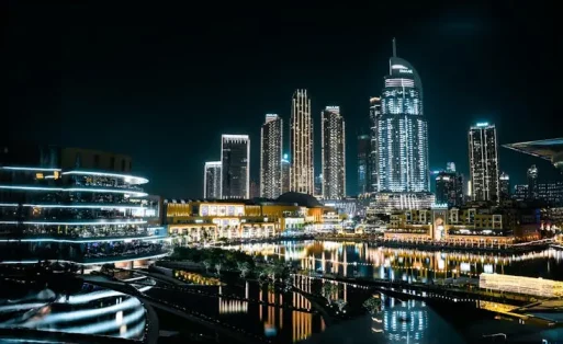 Free Zone Dubai Terbaik 2026: Perbandingan Lengkap Berdasarkan Industri dan Anggaran (pexels.com)