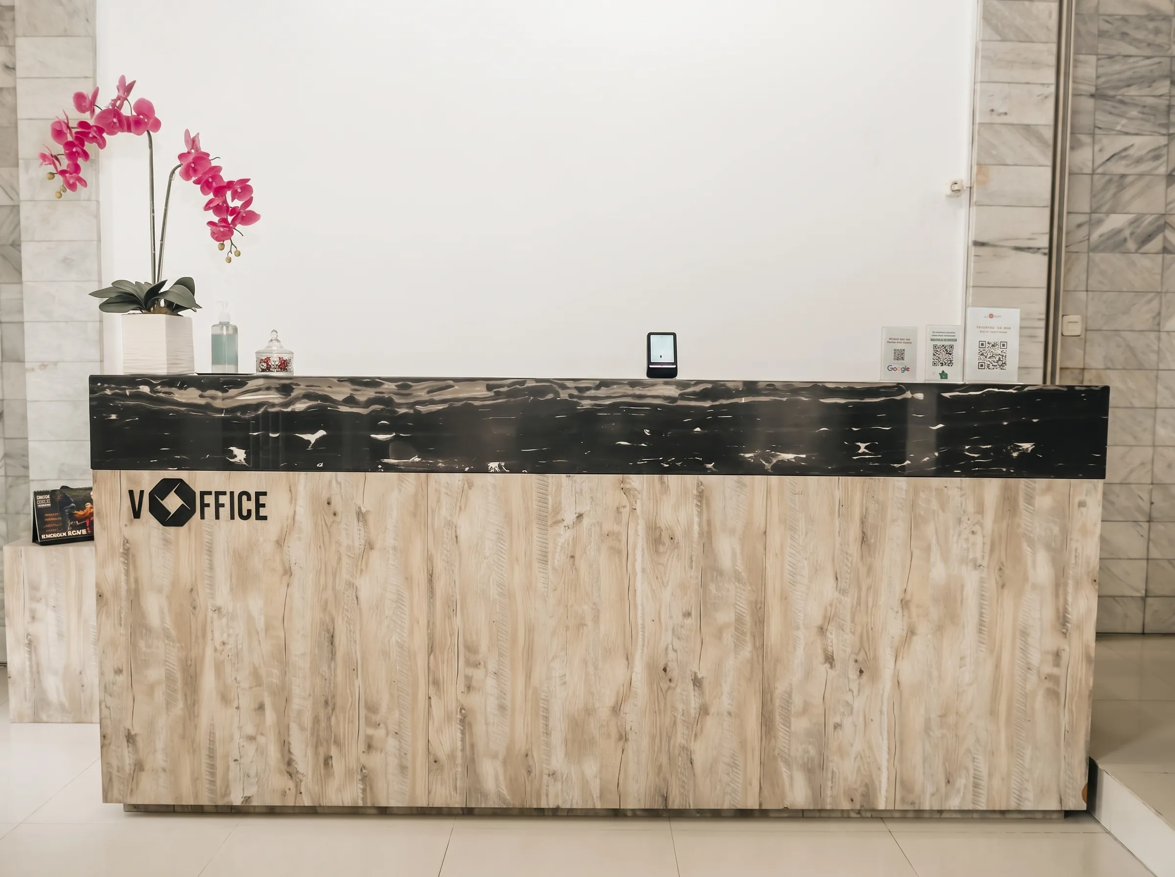 Receptionist